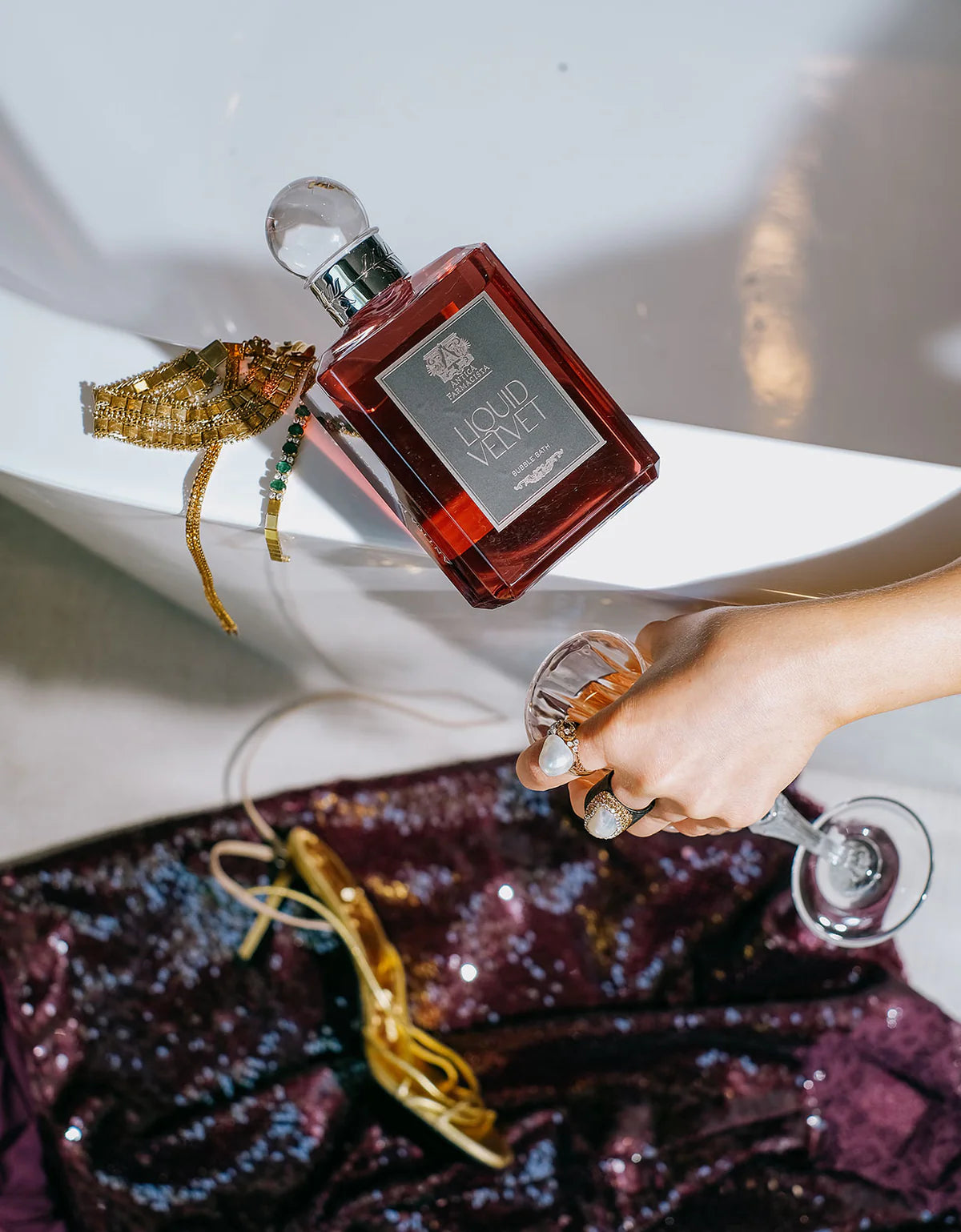 Antica Farmacista - 16 oz Bubble Bath Liquid Velvet