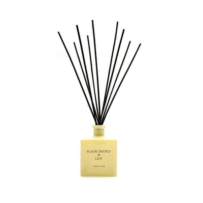 Cereria Molla - Premium Reed Diffuser - Black Orchid & Lily - Tarvos Boutique