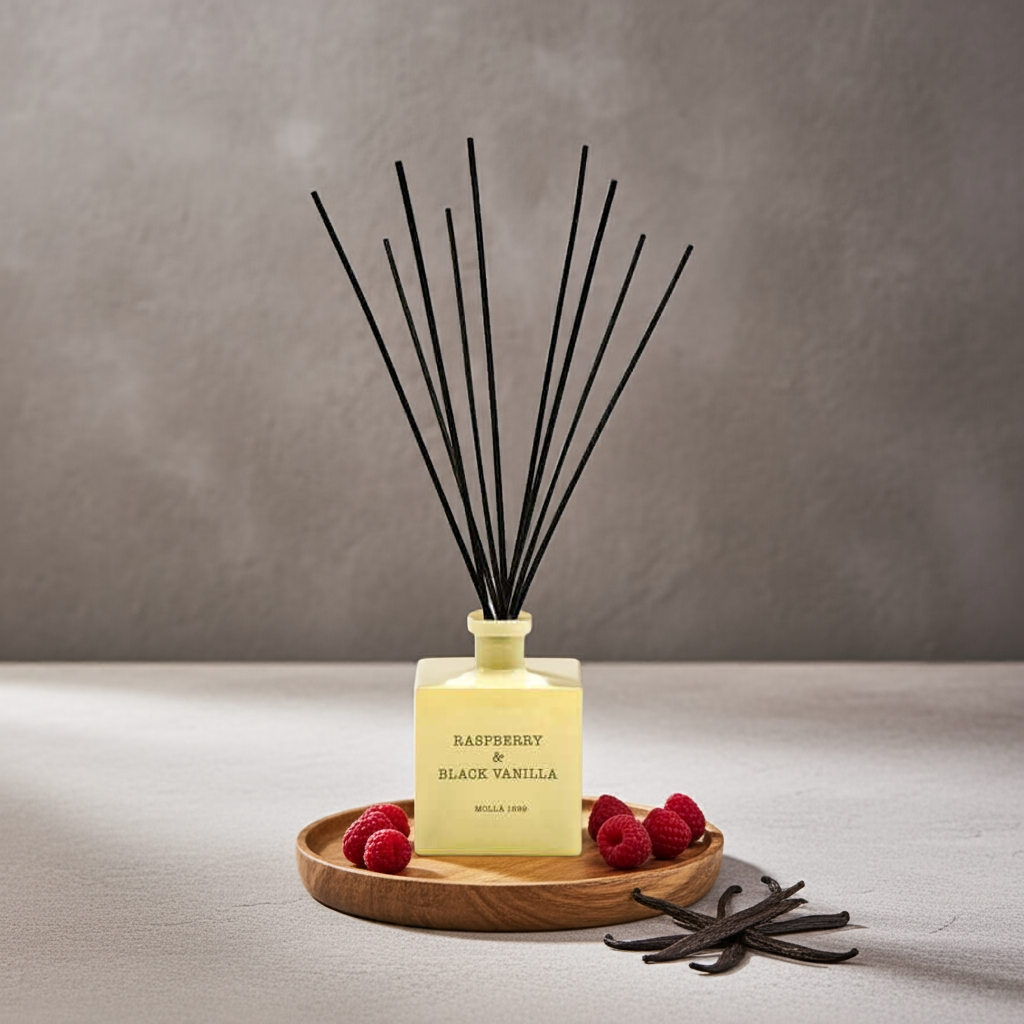 Cereria Molla - Premium Reed Diffuser - Raspberry and Black Vanilla
