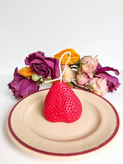 The Wednesday Co - Fresas en el Cielo (Strawberry Candle): Fresh Strawberry Scent